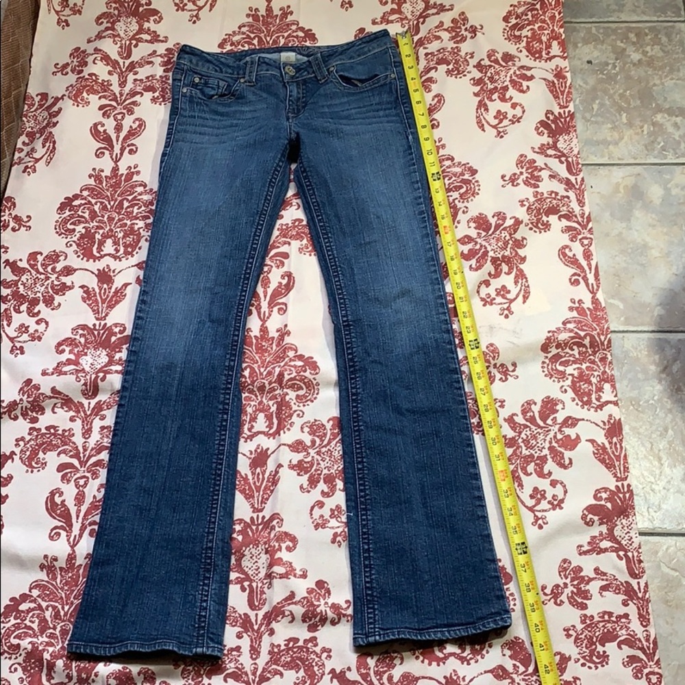Refuge. Jeans - Picture 6 of 6